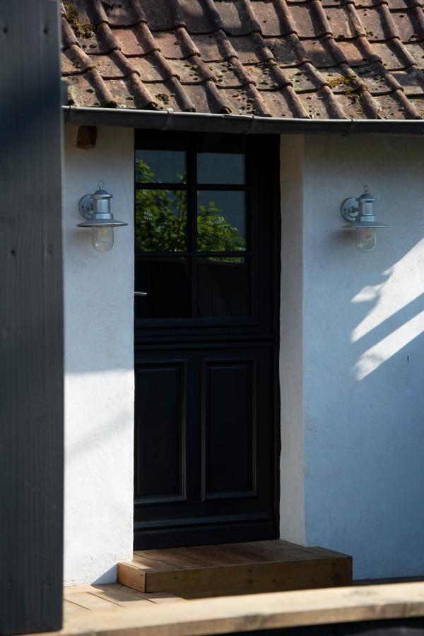 Le Roitelet - Suite D'Hotes Privative Montcavrel Exterior photo